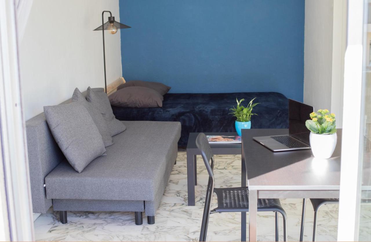 Studio With Terrace And Sea View, 10 Min To The Beach Nice Bagian luar foto